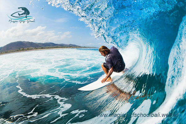 surfing canggu bali
